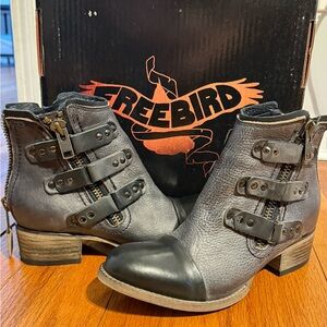 Freebird Boots - Grecko- Black size 9